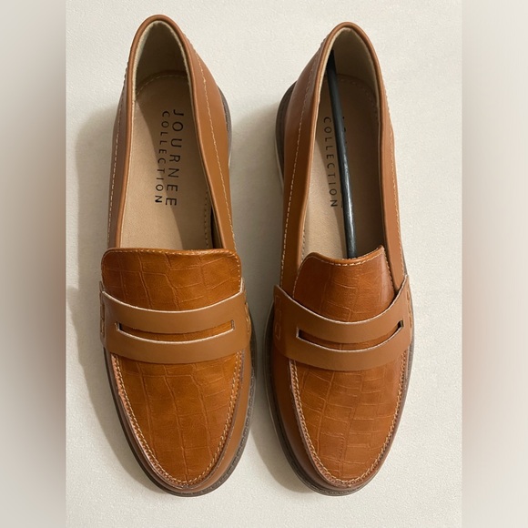 New Journee Collection Kenly Penny Loafers Slip On Shoes Brown Size 6.5 - Picture 4 of 11